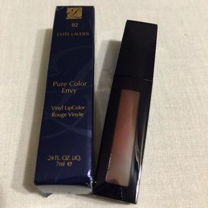 Estée Lauder vinyl lip color